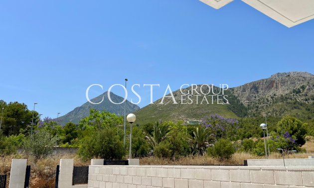 Neue Gebäude - detached -
Polop