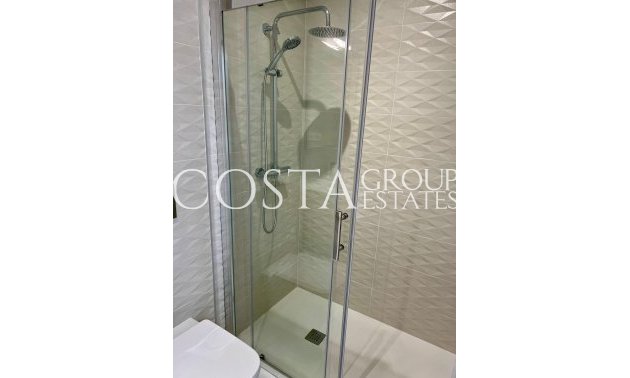 Neue Gebäude - detached -
Polop