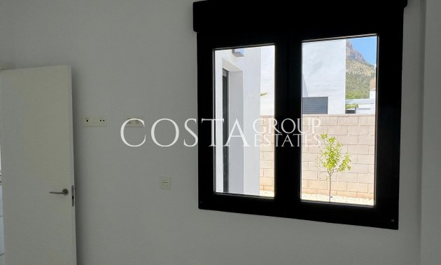 Neue Gebäude - detached -
Polop