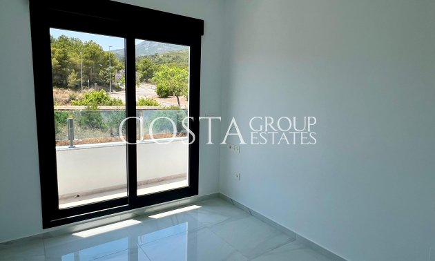 Neue Gebäude - detached -
Polop