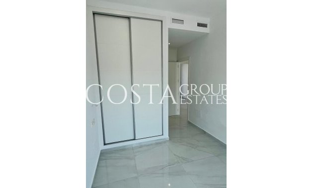 Neue Gebäude - detached -
Polop