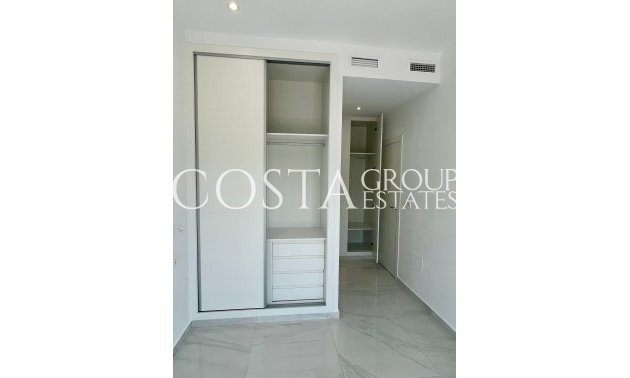 Neue Gebäude - detached -
Polop