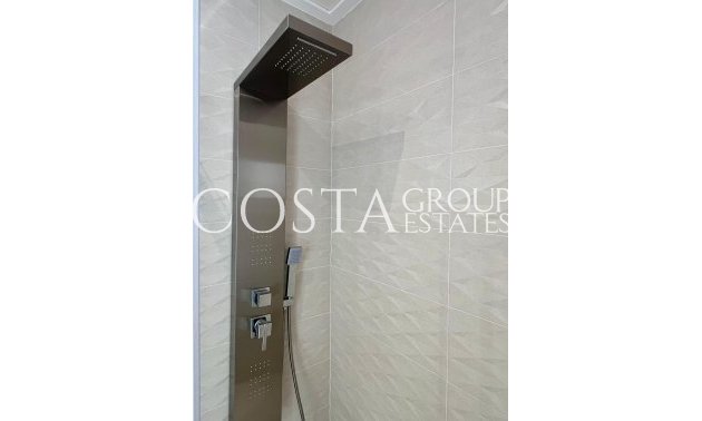 Neue Gebäude - detached -
Polop