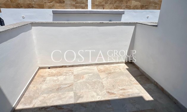 Neue Gebäude - detached -
Polop