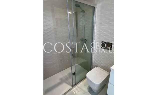 Neue Gebäude - detached -
Polop