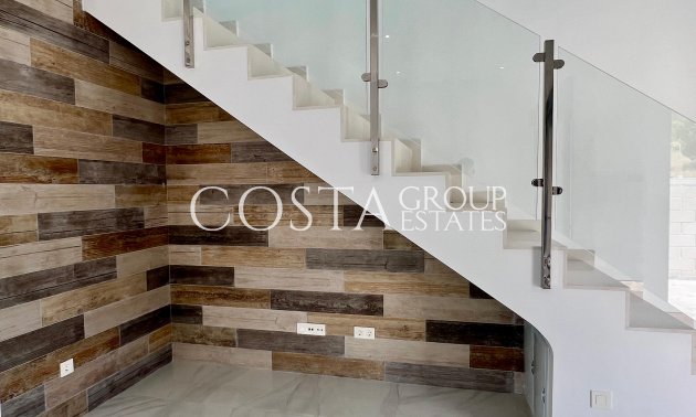 Neue Gebäude - detached -
Polop