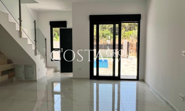 Neue Gebäude - detached -
Polop