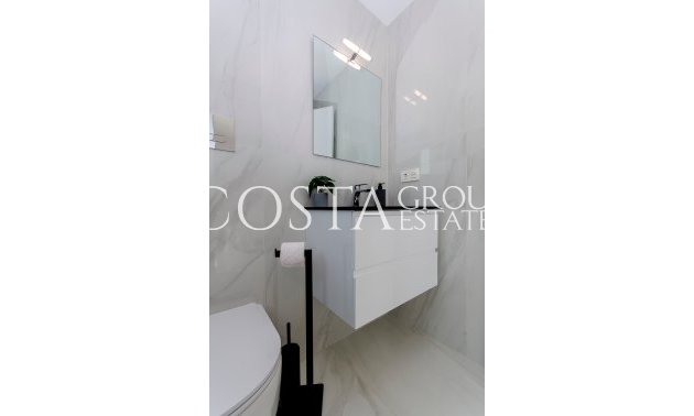 Nowy budynek - Willa -
Orihuela Costa