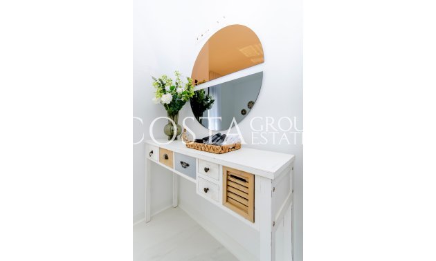 Nowy budynek - Willa -
Orihuela Costa