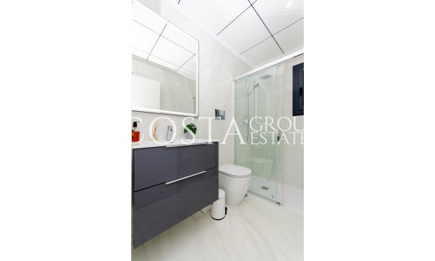 Nowy budynek - Willa -
Orihuela Costa