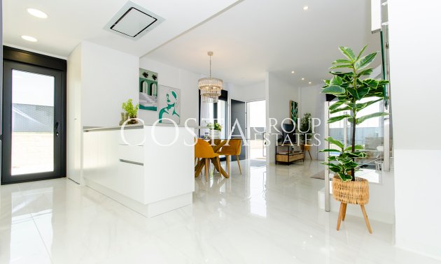 Nowy budynek - Willa -
Orihuela Costa