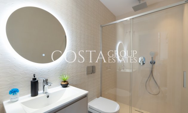 Neue Gebäude - Villa -
Elche - Corte Ingles