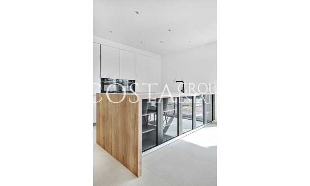 Nowy budynek - detached -
Los Montesinos