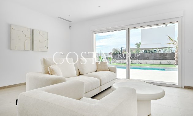 Nowy budynek - detached -
Los Montesinos