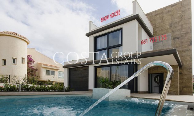 Nowy budynek - Willa -
Orihuela