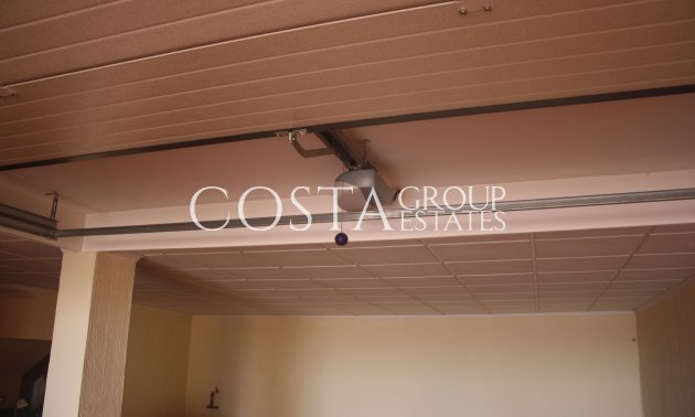 Nowy budynek - Willa -
Torrevieja