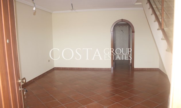 Nowy budynek - Willa -
Torrevieja