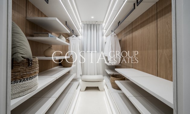 Neue Gebäude - Apartments -
Marbella