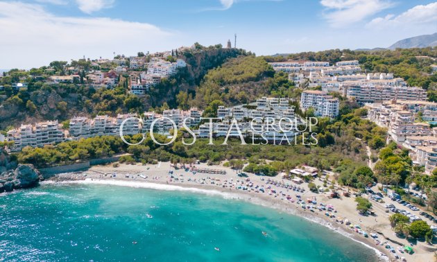 Neue Gebäude - Villa -
Almuñecar - Almuñécar