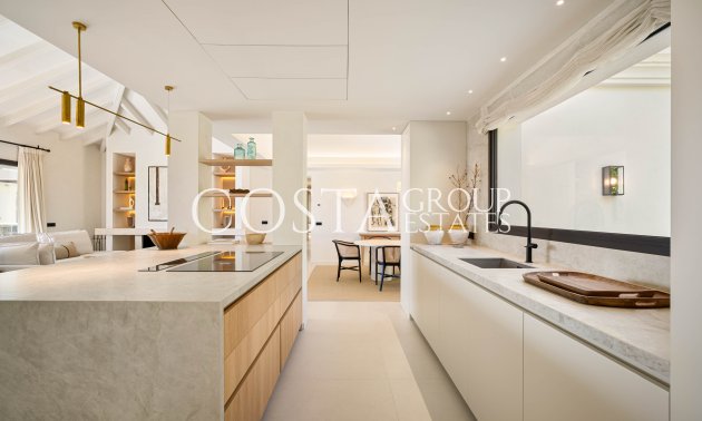 Neue Gebäude - Villa -
Marbella