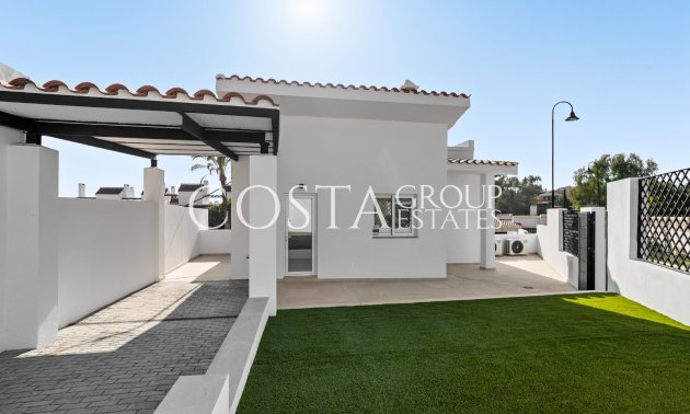 Neue Gebäude - Villa -
Mijas