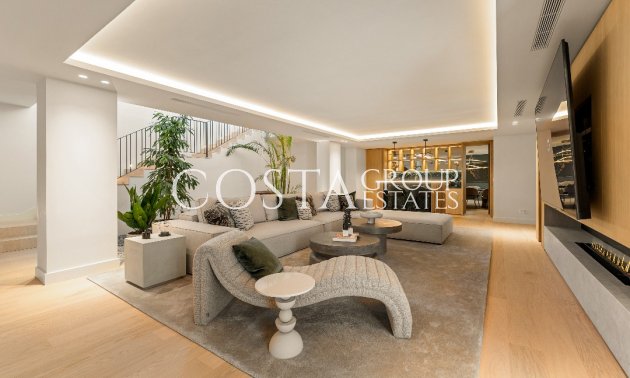 Nowy budynek - Willa -
Marbella