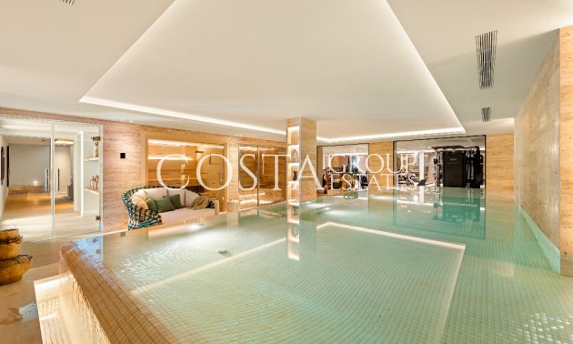 Nowy budynek - Willa -
Marbella