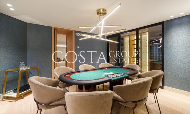 Nowy budynek - Willa -
Marbella