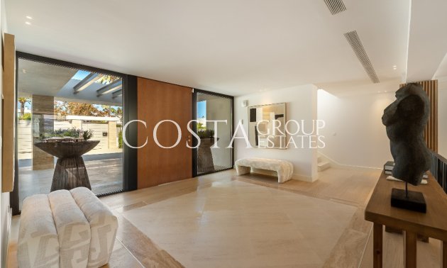 Nowy budynek - Willa -
Marbella