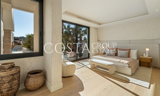 Nowy budynek - Willa -
Marbella