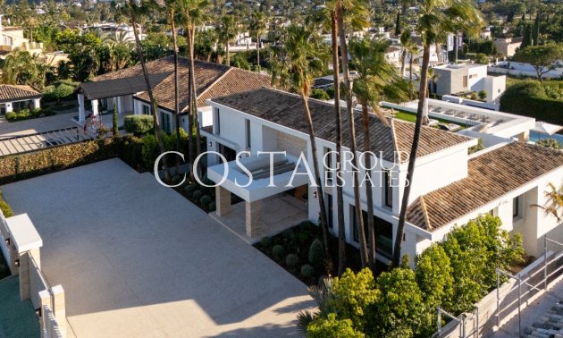 Nowy budynek - Willa -
Marbella