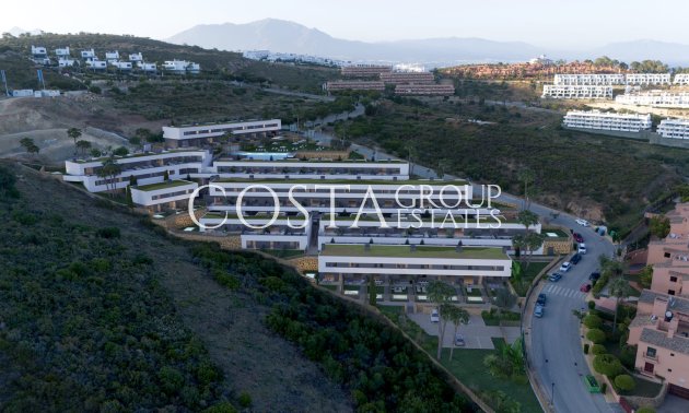 Nowy budynek - Willa -
San Roque