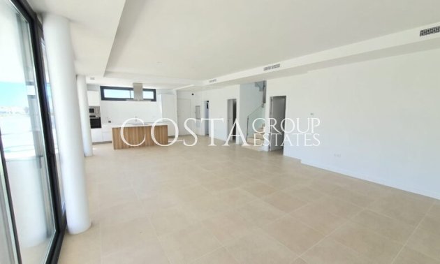 Nowy budynek - Willa -
Manilva