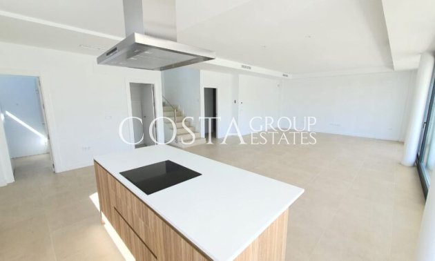 Nowy budynek - Willa -
Manilva