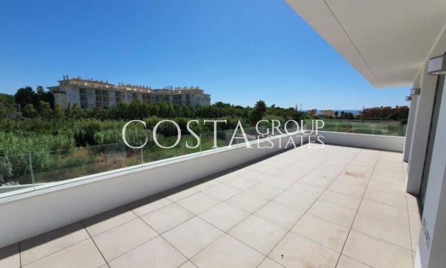 Nowy budynek - Willa -
Manilva