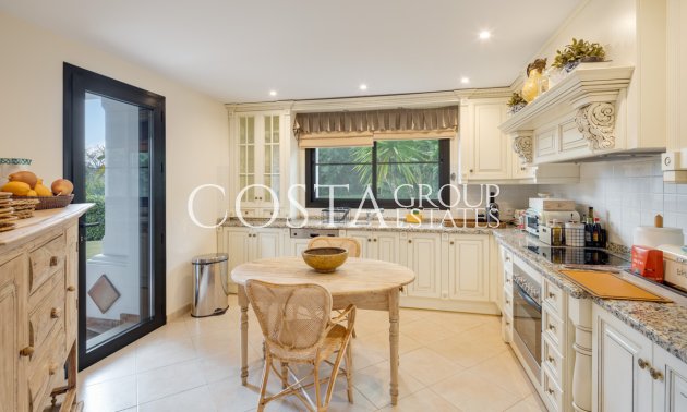 Nouvelle construction - Villa -
Benahavís