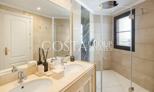 Nouvelle construction - Villa -
Benahavís