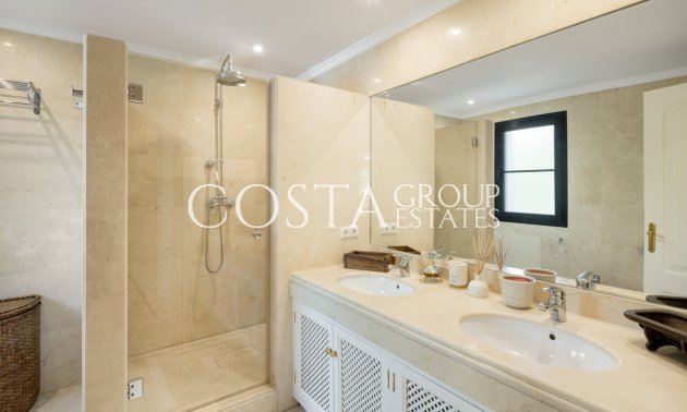 Nouvelle construction - Villa -
Benahavís