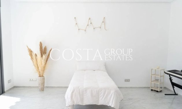 New Build - Villa -
San Roque