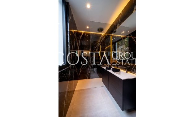 Nowy budynek - Willa -
Benahavís