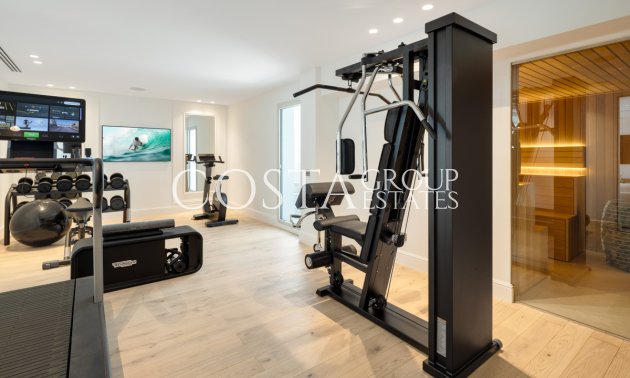 Nowy budynek - Willa -
Marbella