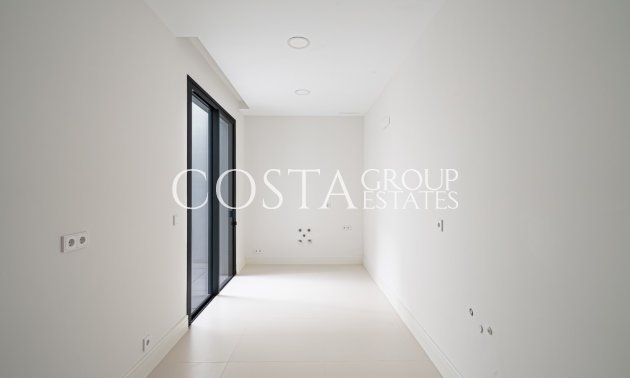 Neue Gebäude - Villa -
Marbella