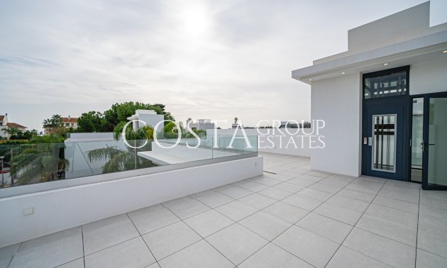 Neue Gebäude - Villa -
Marbella