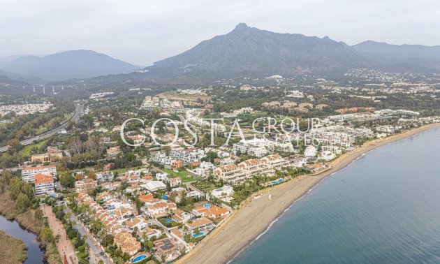 Neue Gebäude - Villa -
Marbella