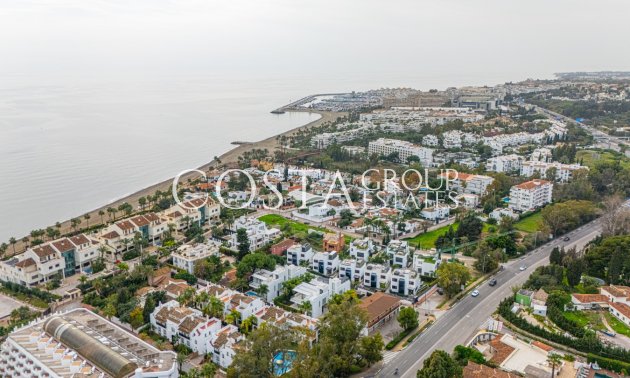 Neue Gebäude - Villa -
Marbella