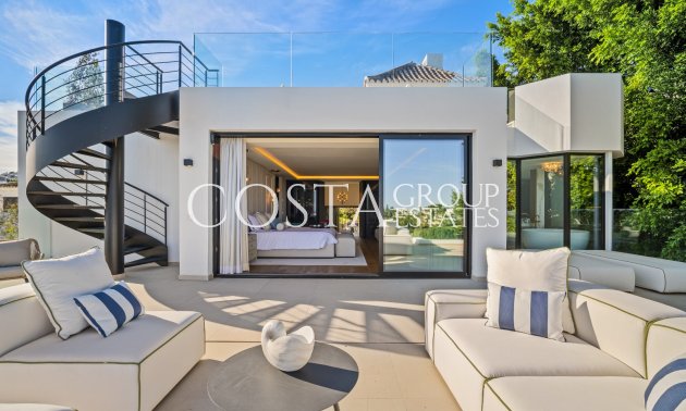 Nowy budynek - Willa -
Marbella