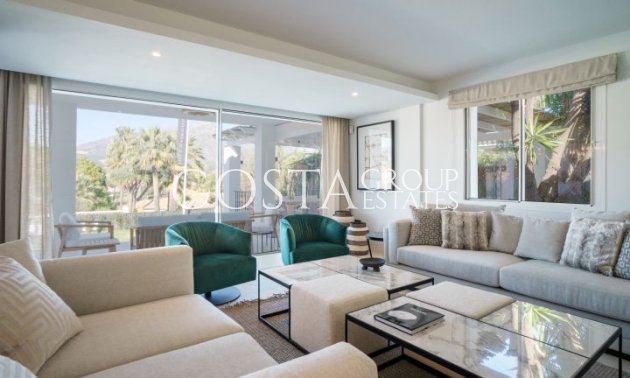 Neue Gebäude - Villa -
Marbella