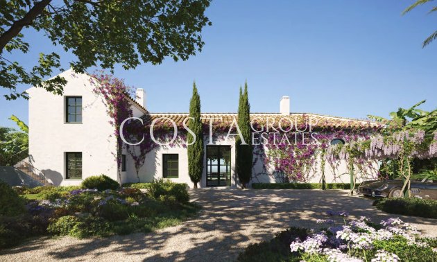 Neue Gebäude - Villa -
Casares