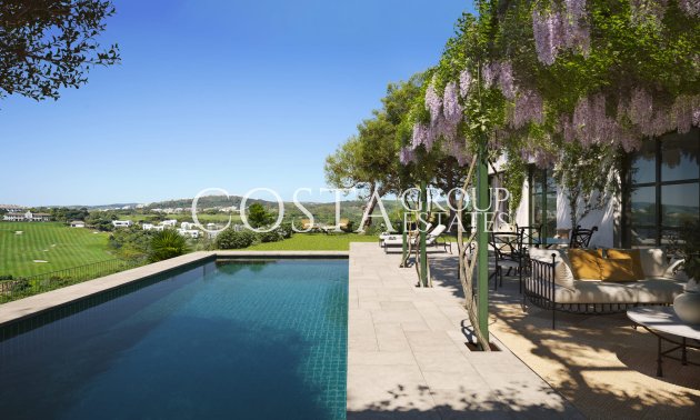 Neue Gebäude - Villa -
Casares