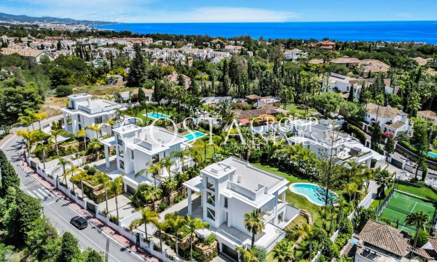 Nowy budynek - Willa -
Marbella